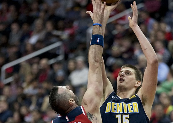 最大程度的 最大程度的