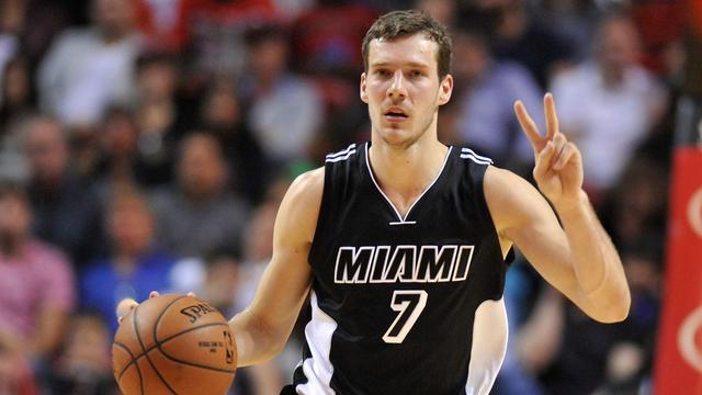 面临季后赛 面临季后赛