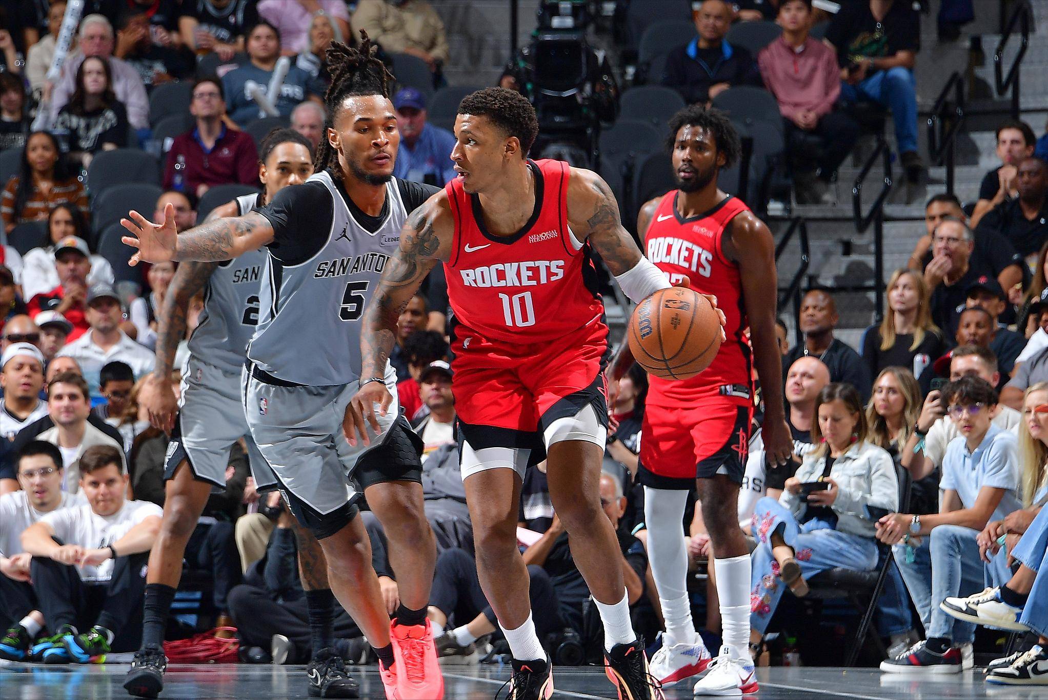 定与判断构 定与判断构